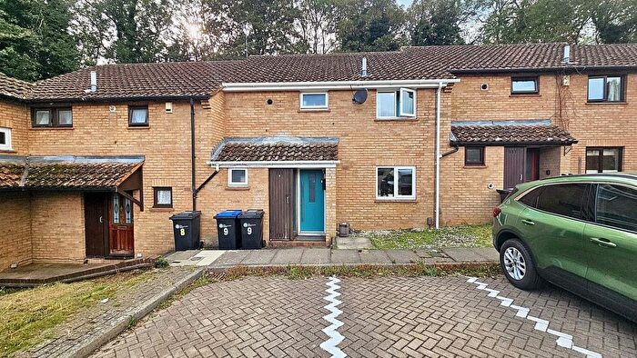 3 Bedroom Terraced House For Sale In Melbury Place, Northampton, NN3