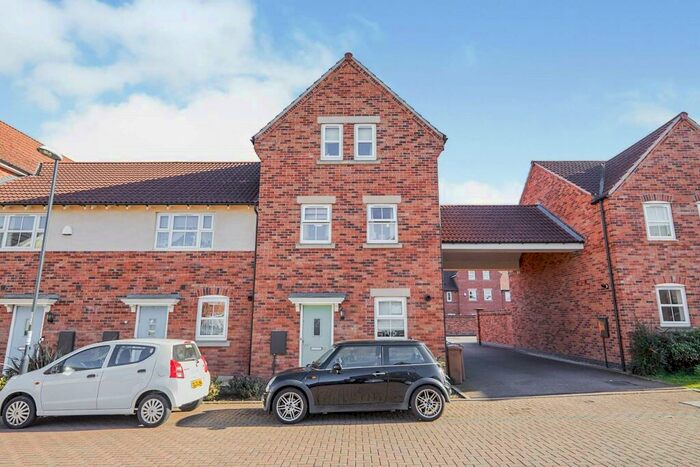 4 Bedroom House To Rent In Queensbury Park Drive, Shelton Lock, Derby, DE24