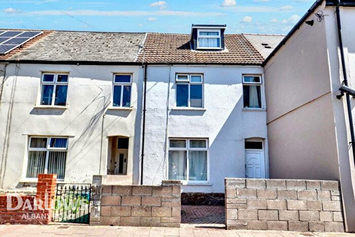 6 Bedroom Block Of Apartments For Sale In Mundy Place, Cardiff, CF24