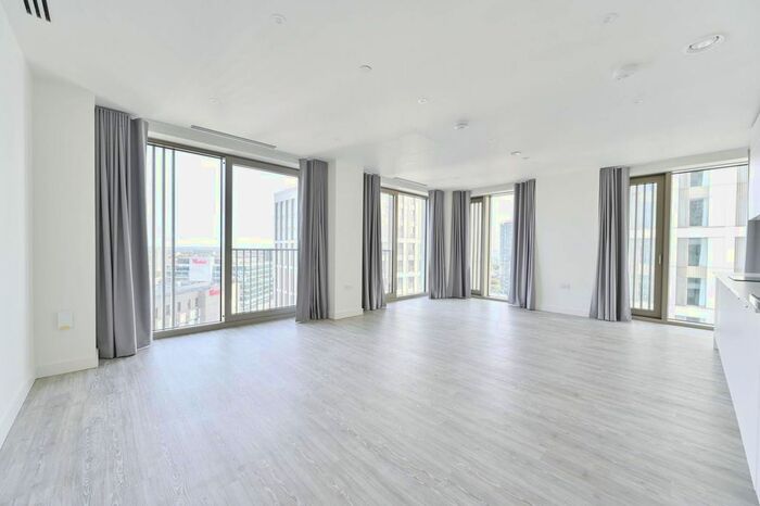 2 Bedroom Flat To Rent In Xavier Building, Stratford, London, E20