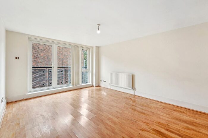 2 Bedroom Flat To Rent In Charter Quay, Kingston Upon Thames, KT1