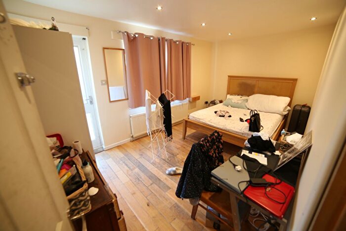 5 Bedroom Detached House To Rent In Allendale Close, London, SE5