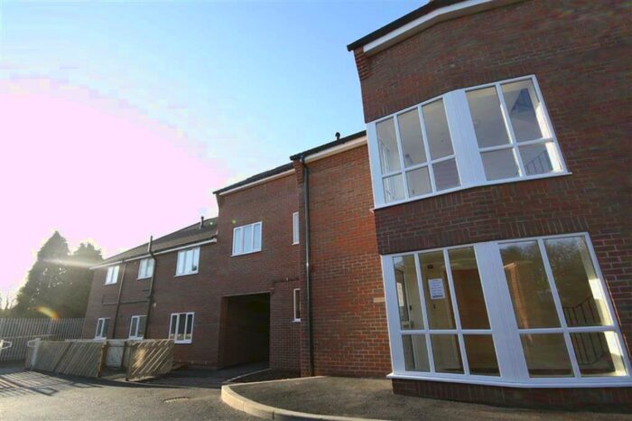 2 Bedroom Flat To Rent In Birkdale Close, Kirk Ella, HU10