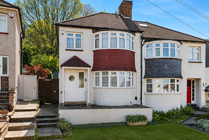 3 Bedroom Semi-Detached House For Sale In Copthorne Avenue, Bromley, BR2