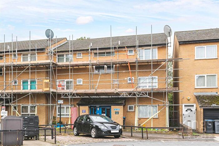 1 Bedroom Flat For Sale In Strand Place, Edmonton, N18