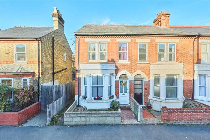 3 Bedroom End Terrace House For Sale In Marshall Road, Cambridge, CB1