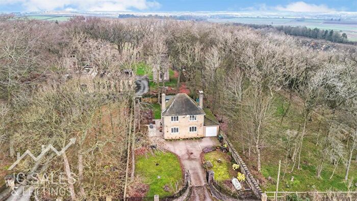 3 Bedroom Detached House For Sale In Whaley Road, Bolsover, Chesterfield, S44