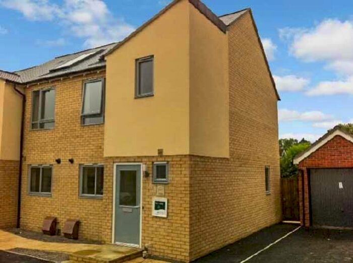 2 Bedroom End Of Terrace House To Rent In Coles Crescent, Shaftesbury, Dorset SP7