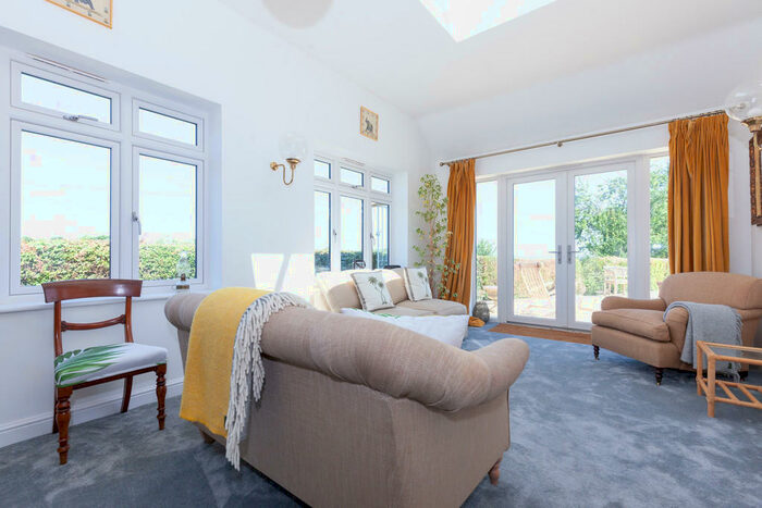 2 Bedroom Detached House To Rent In Wheatley Road, Garsington, OX44