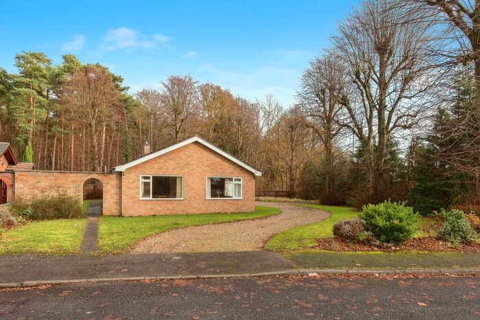 3 Bedroom Bungalow For Sale In Forest Way, Mildenhall, Bury St. Edmunds, IP28