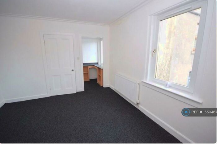 1 Bedroom Flat To Rent In Brunton Road, Markinch, Glenrothes, KY7