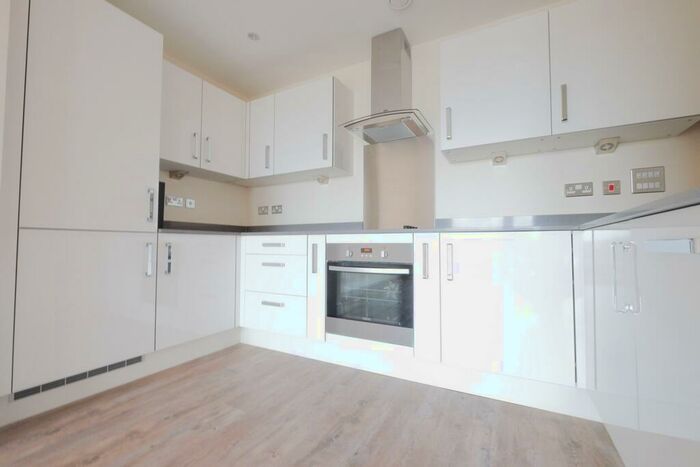 2 Bedroom Apartment To Rent In Pearl Lane, Gillingham, ME7