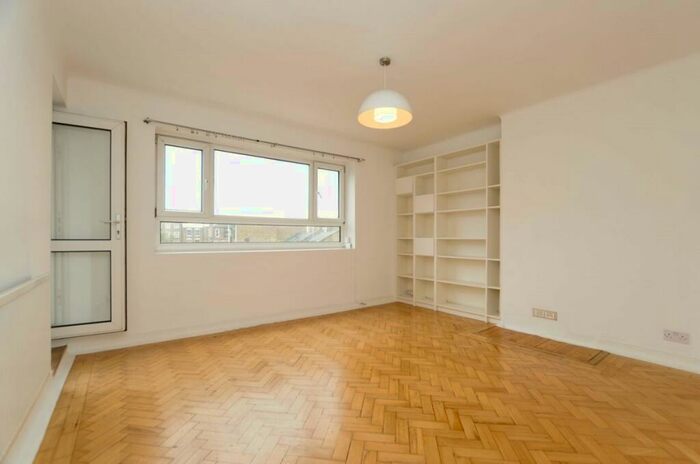 3 Bedroom Flat To Rent In Lordship Terrace, Stoke Newington, N16