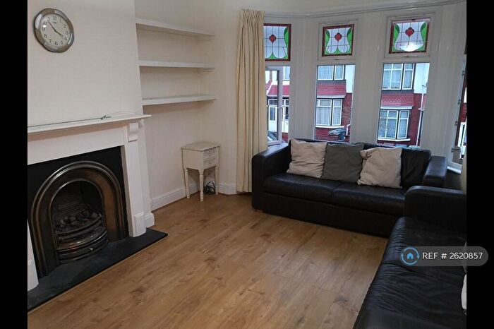 2 Bedroom Flat To Rent In Devonshire Road, Harrow, HA1