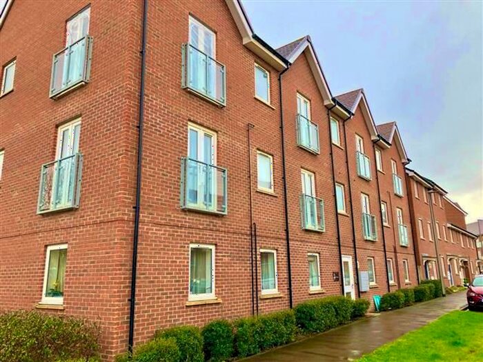 2 Bedroom Flat To Rent In Santa Cruz Avenue, Bletchley, Milton Keynes, MK3