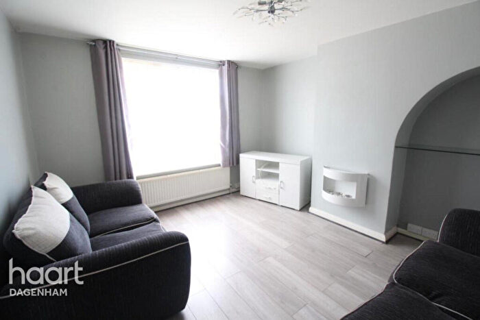 3 Bedroom Terraced House To Rent In Hunters Hall Road, Dagenham, RM10