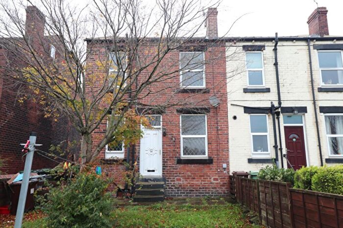 2 Bedroom End Of Terrace House To Rent In Gillroyd Parade, Morley, Leeds, West Yorkshire, LS27