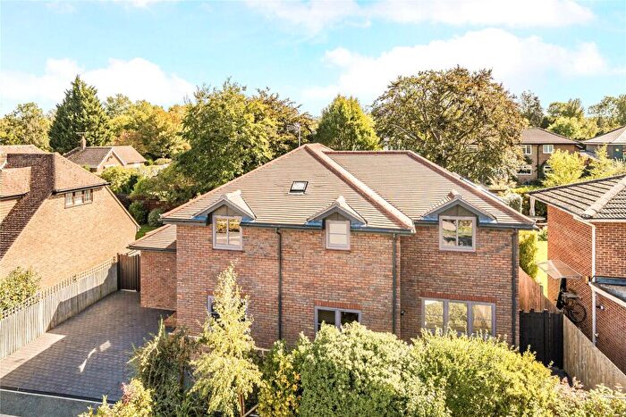 4 Bedroom Detached House For Sale In Greta Bank, West Horsley, Surrey, KT24