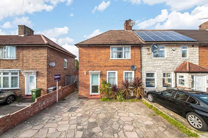 3 Bedroom Semi-Detached House To Rent In Boundfield Road, London, SE6