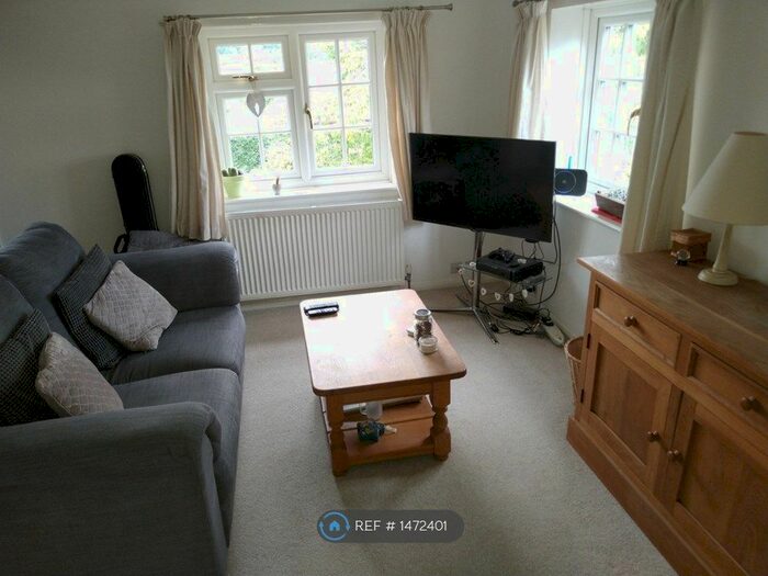 1 Bedroom Maisonette To Rent In Aspley Hill, Woburn Sands, Milton Keynes, MK17