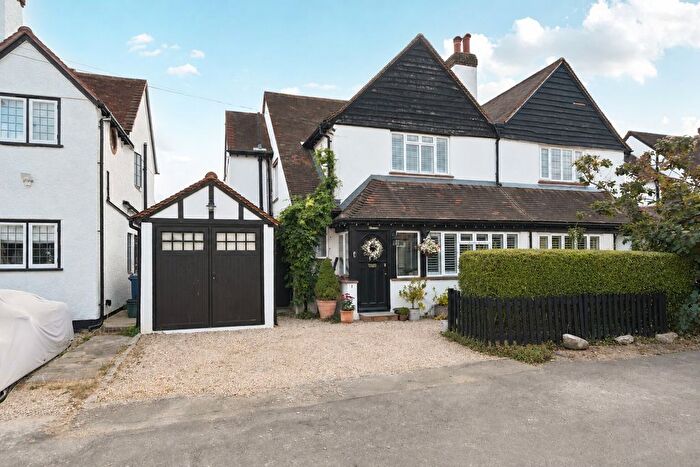 3 Bedroom Semi-Detached House For Sale In The Greenway, Chalfont St. Peter, Gerrards Cross, Buckinghamshire, SL9