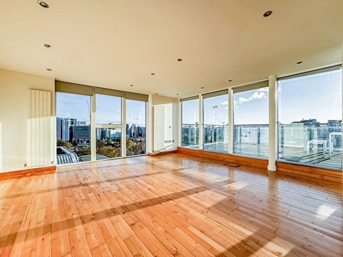 3 Bedroom Property To Rent In The Ice Works, New York Street, Leeds, LS2