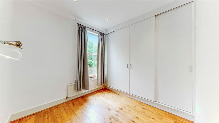 1 Bedroom Flat To Rent In Birkbeck Road, London, Uk, W3