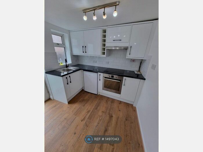 1 Bedroom Maisonette To Rent In Nightingale Road, Hitchin, SG5