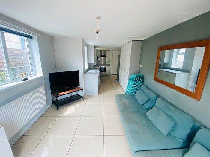 5 Bedroom Terraced House To Rent In Rhymney Street, Cardiff, CF24