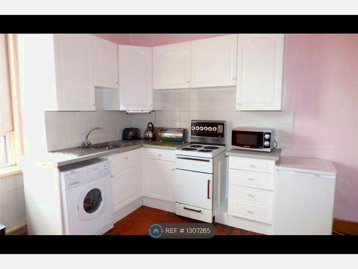 Studio To Rent In F Linksfield Road, Aberdeen AB24