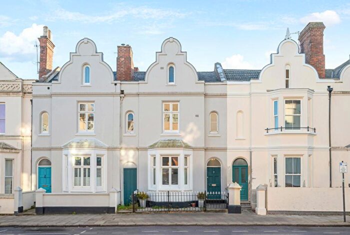 4 Bedroom Town House For Sale In Clarendon Avenue, Leamington Spa, CV32