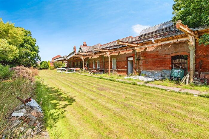 3 Bedroom Character Property For Sale In Station Road, Corton, Lowestoft, NR32