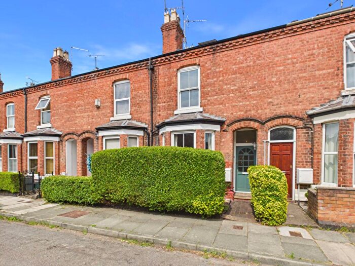 3 Bedroom Terraced House For Sale In Gladstone Avenue, Chester, CH1