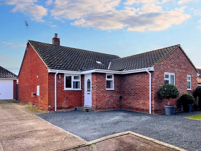 3 Bedroom Bungalow For Sale In Aylmer Close, Risby, Bury St. Edmunds, IP28