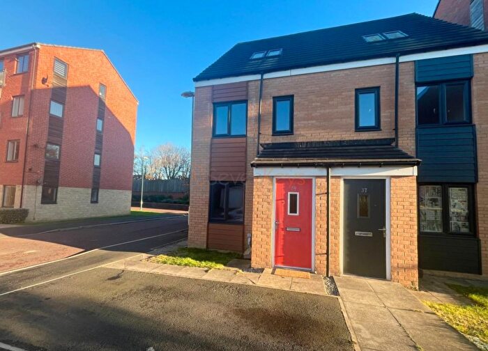 3 Bedroom Semi-Detached House To Rent In St. Nicholas Way, Hebburn, Tyne And Wear, NE31