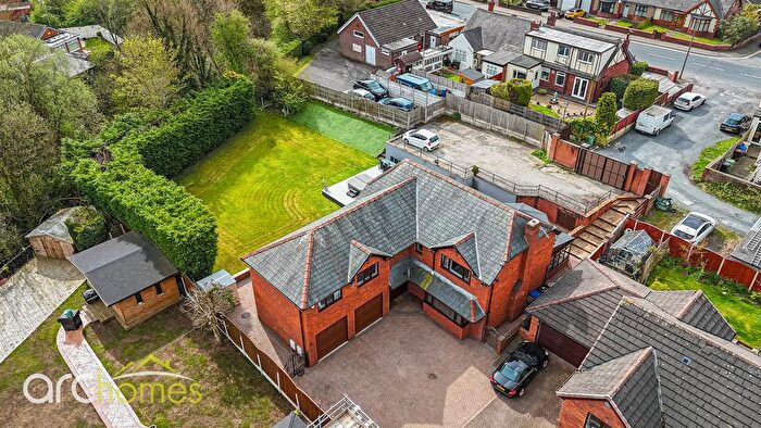 6 Bedroom Detached House For Sale In Thorn Lea, Atherton, Manchester, M46