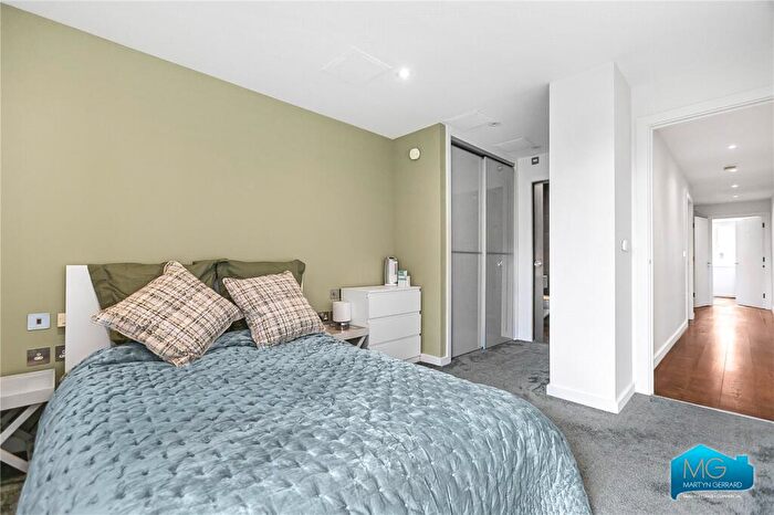 2 Bedroom Apartment To Rent In Abbey Road, St. Johns Wood, London, NW8