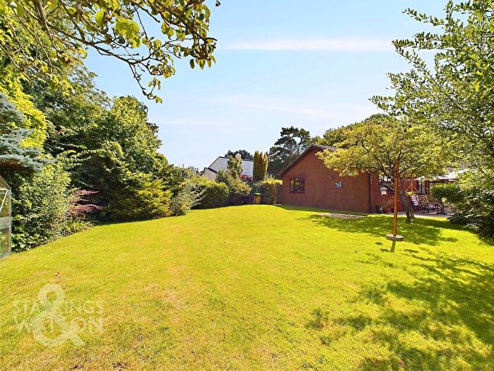 3 Bedroom Detached Bungalow For Sale In Snow Street, Roydon, Diss, IP22