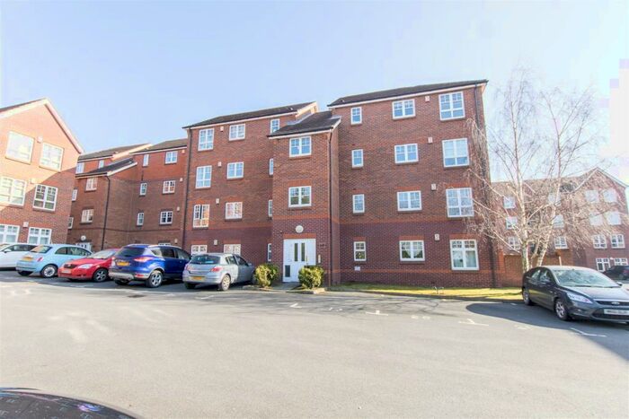 2 Bedroom Flat To Rent In Sheridan Way, Sherwood, Nottingham, NG5