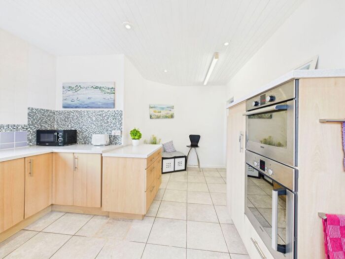 3 Bedroom Bungalow For Sale In Barcombe Heights, Preston, Paignton, TQ3
