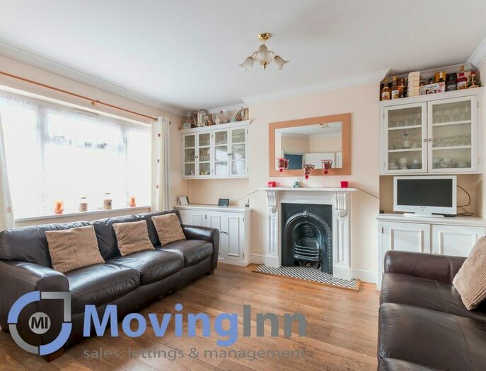 4 Bedroom Terraced House To Rent In Bates Crescent, Croydon, CR0