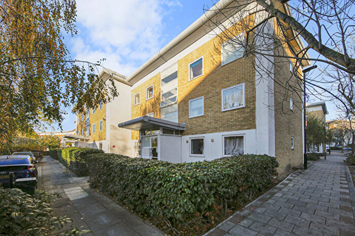 2 Bedroom Flat For Sale In Swansea Court, London, E16