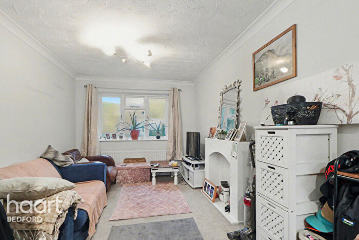 1 Bedroom Flat For Sale In Bromham Road, Bedford, MK40