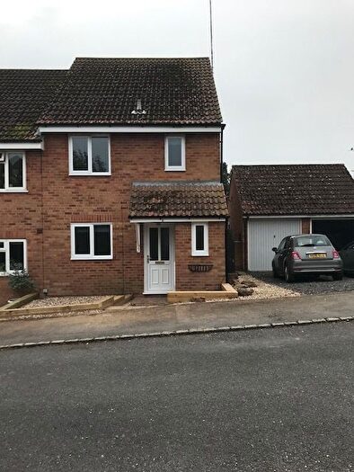 3 Bedroom Semi-Detached House To Rent In Downshire Close, Great Shefford, RG17