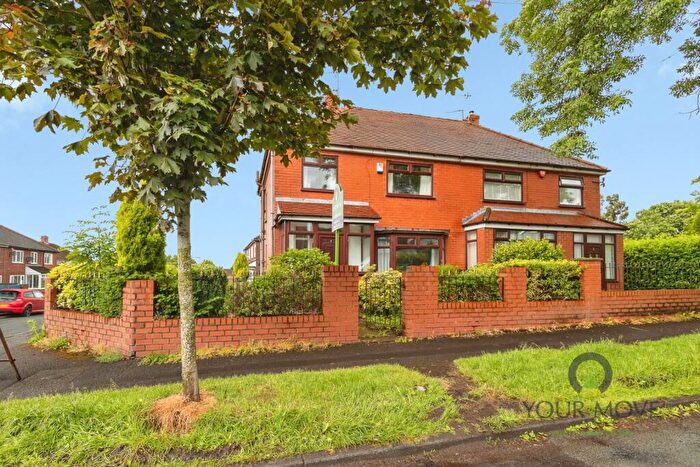 3 Bedroom Semi Detached House For Sale In Sydenham Street, Oldham, Greater Manchester, OL1