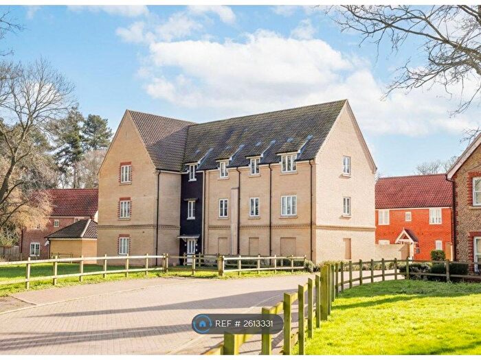 2 Bedroom Flat To Rent In Jersey Meadow, Newmarket, CB8
