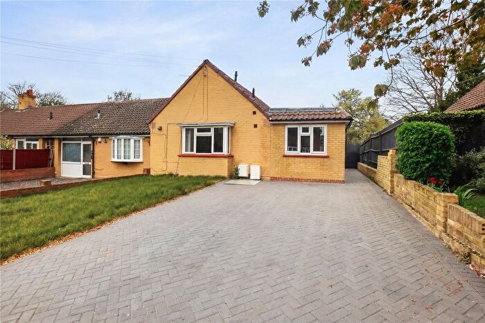 3 Bedroom Bungalow For Sale In Stansted Crescent, Bexley, Kent, DA5
