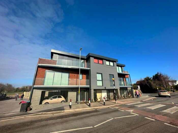 2 Bedroom Flat To Rent In Sandwich Road, Cliffsend, Ramsgate, CT12