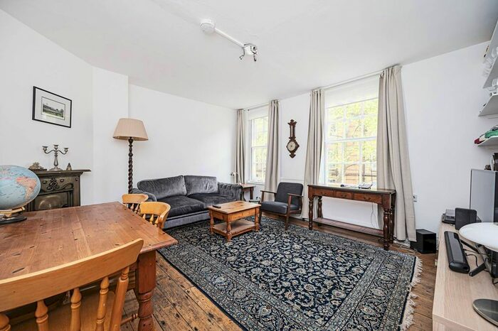 2 Bedroom Flat To Rent In Portpool Lane, Clerkenwell, London, EC1N