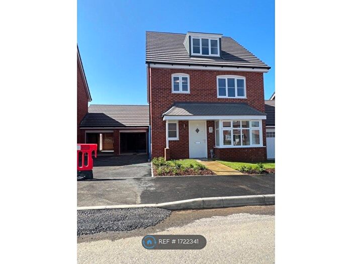 4 Bedroom Detached House To Rent In Emmbrook Place Trinder Rd, Wokingham, RG41